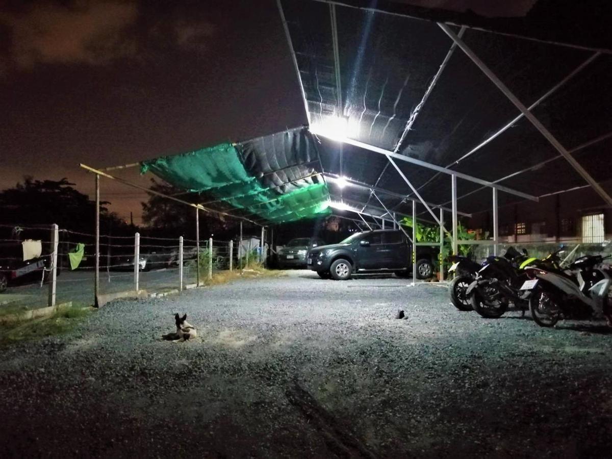 バンコク都Gogoal Latkrabangアパートメント エクステリア 写真